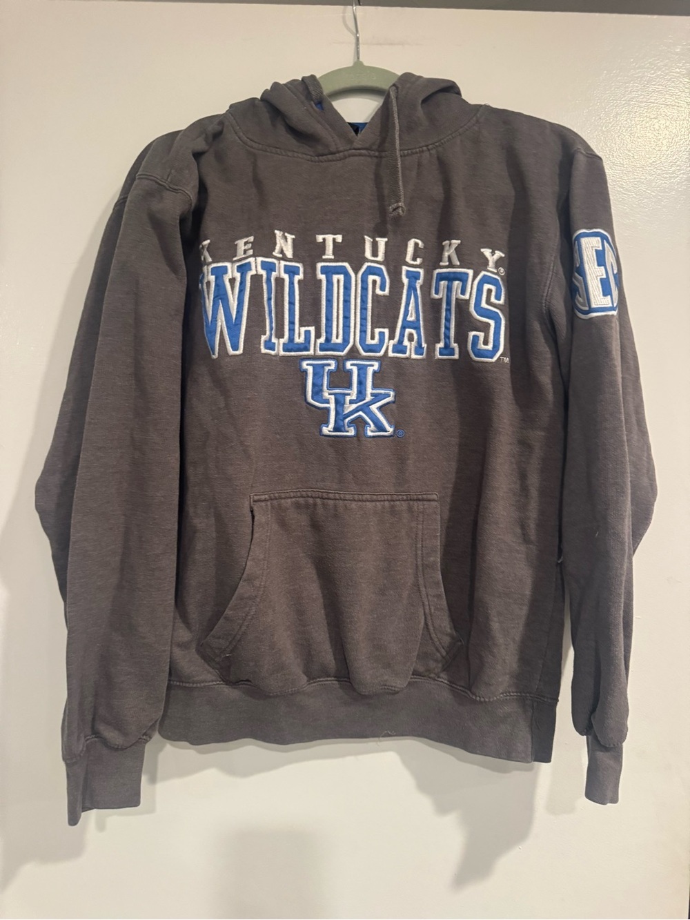 Blue 84 Kentucky Wildcats Charcoal Gray Hoodie Blue UK Logo Size Small